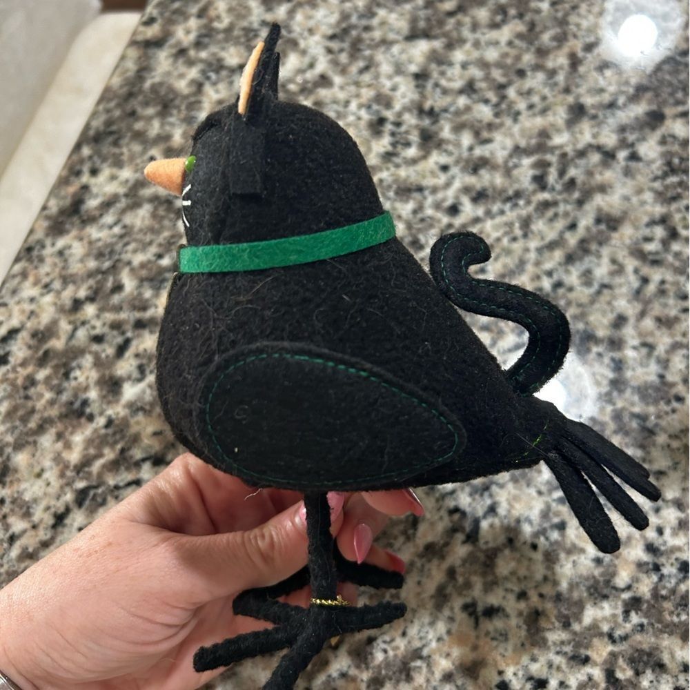Black Cat Target Bird - Picture 2 of 3